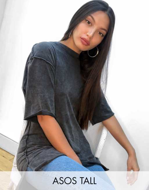 Camiseta extragrande antracita desgastado de ASOS DESIGN Tall