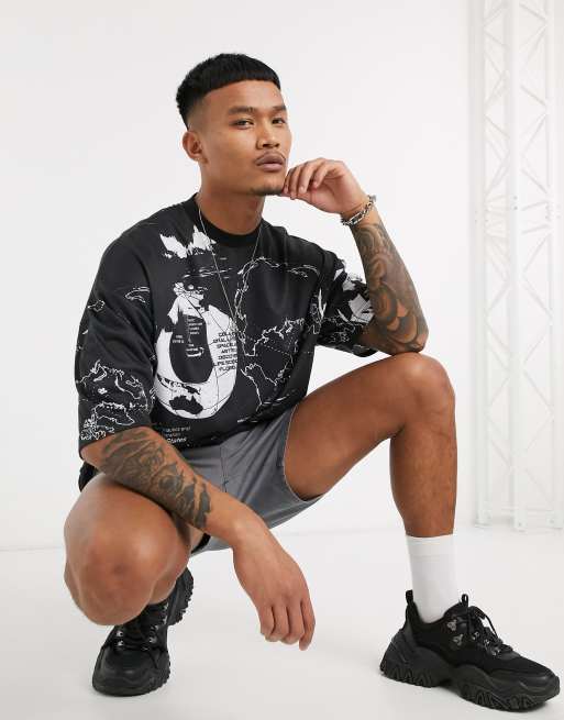 Camiseta extragrande con estampado astrológico en toda la prenda Nasa de ASOS DESIGN, 3 de 4