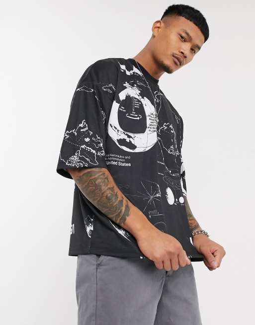Camiseta extragrande con estampado astrológico en toda la prenda Nasa de ASOS DESIGN, 4 de 4