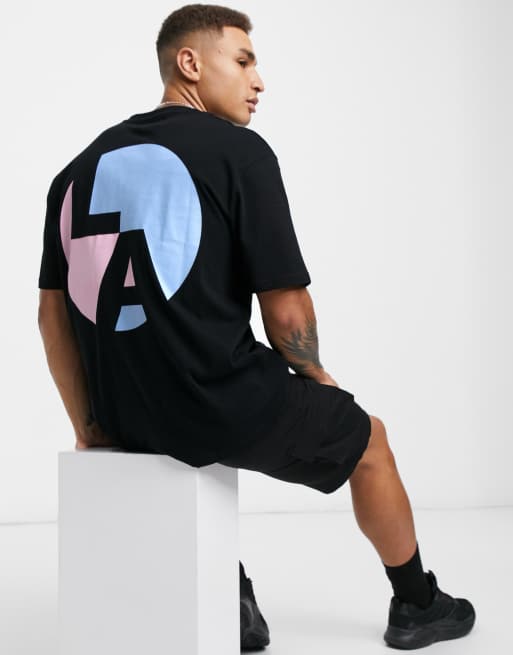Camiseta extragrande de algodón orgánico en negro con estampado LA en la parte posterior de Topman 