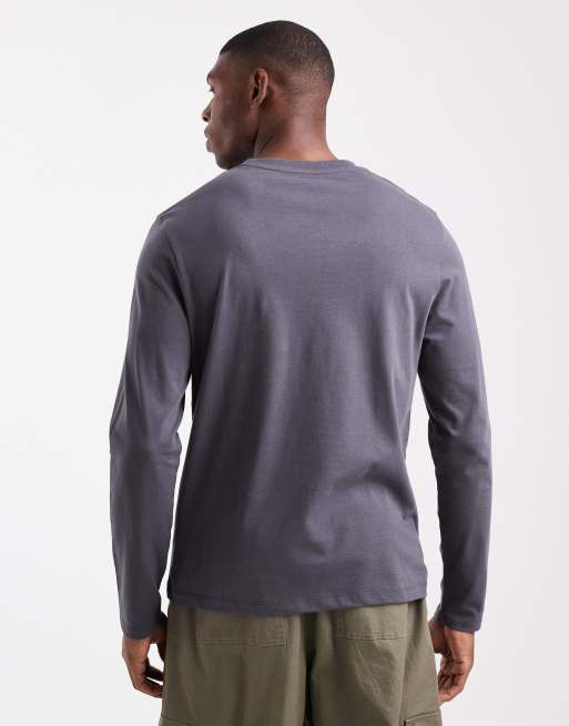 Camiseta gris carbón básica de manga larga y corte estándar Essentials de ASOS DESIGN, 3 de 5
