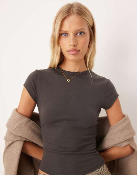 Camiseta gris carbón con diseño encogido de tejido suave de ASOS DESIGN - view 1
