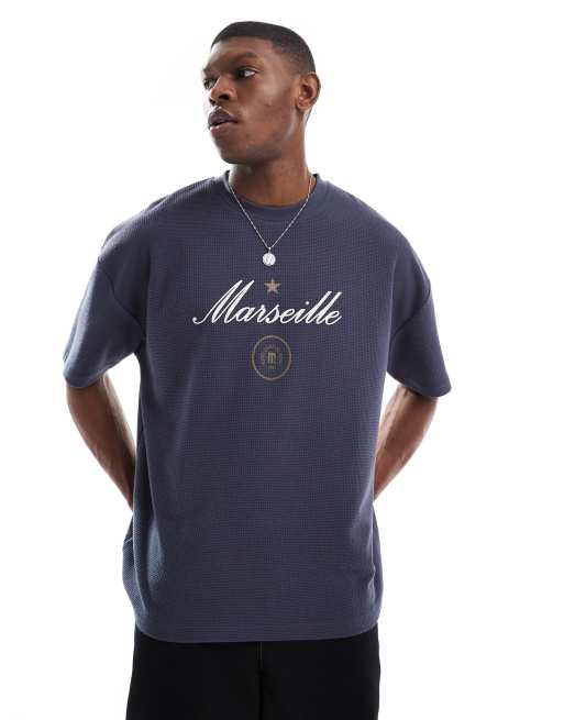 Camiseta gris carbón extragrande con gráfico de ciudad de punto de arroz grueso de 230 g/m2 de ASOS DESIGN