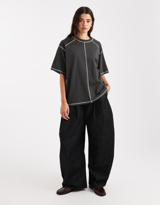 Camiseta gris carbón extragrande de manga corta con costuras en contraste de ASOS DESIGN, 4 de 4