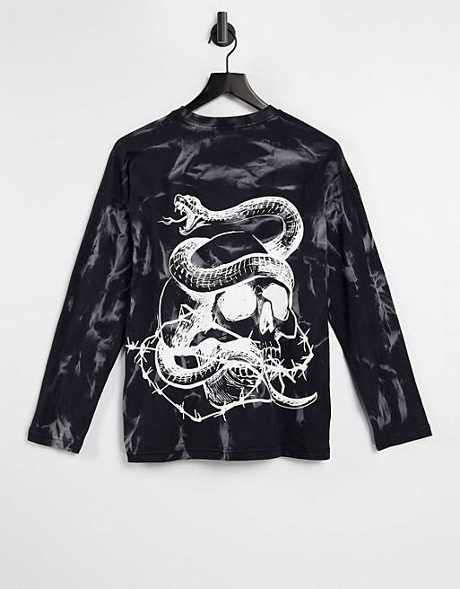 Camiseta gris carbón extragrande de manga larga con estampado de serpiente de Missguided