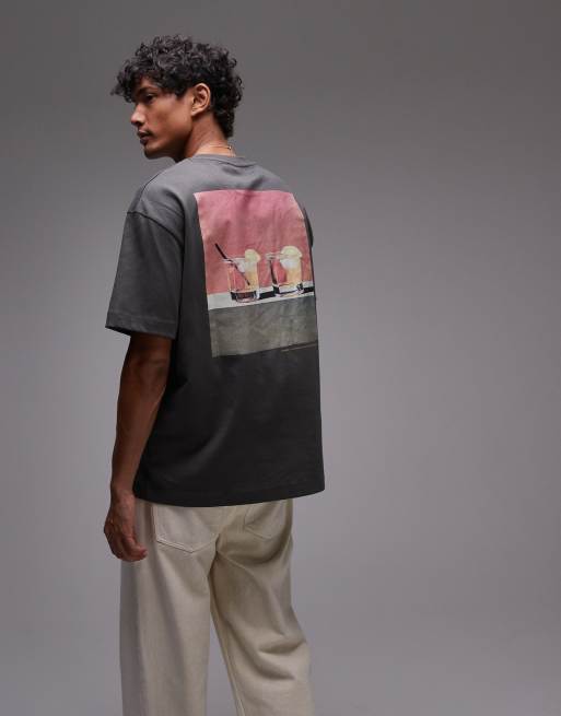 Camiseta gris carbón holgada con estampado de negroni en la parte delantera y trasera de Topman, 4 de 4