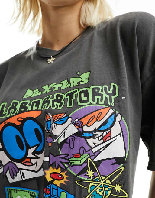 Camiseta gris carbón lavado con estampado de "El laboratorio de Dexter" de Daisy Street, 3 de 4