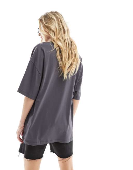 Camiseta gris carbón lavado extragrande con estampado gráfico con licencia de Lenny Kravitz de ASOS DESIGN, 4 de 4