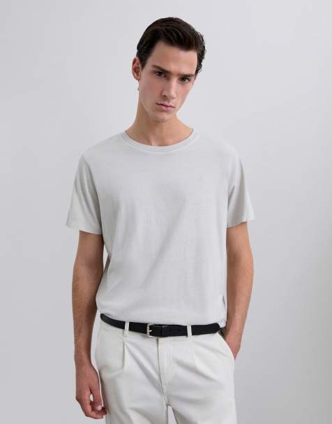 Camiseta gris claro con detalle de calavera de Scalpers - view 1