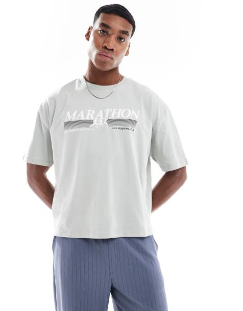 Camiseta gris claro de corte cuadrado extragrande con estampado de texto deportivo en el pecho de ASOS DESIGN - view 1