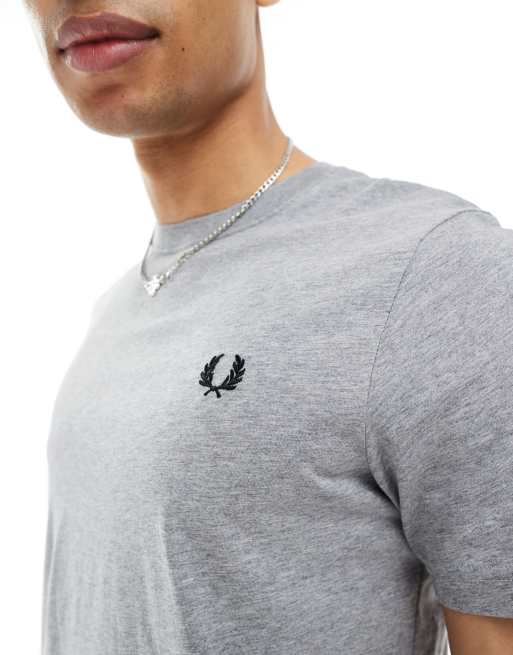 Camiseta gris con cuello redondo de Fred Perry ASOS