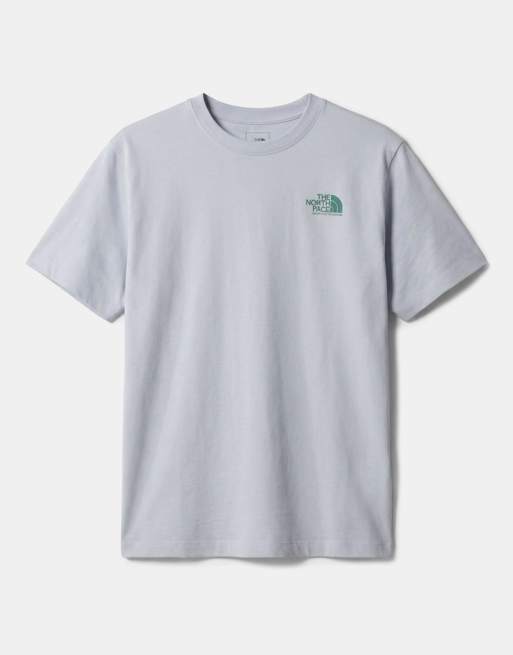 Camiseta gris con estampado de montaña en la espalda Mountain Scribble de The North Face, 7 de 7