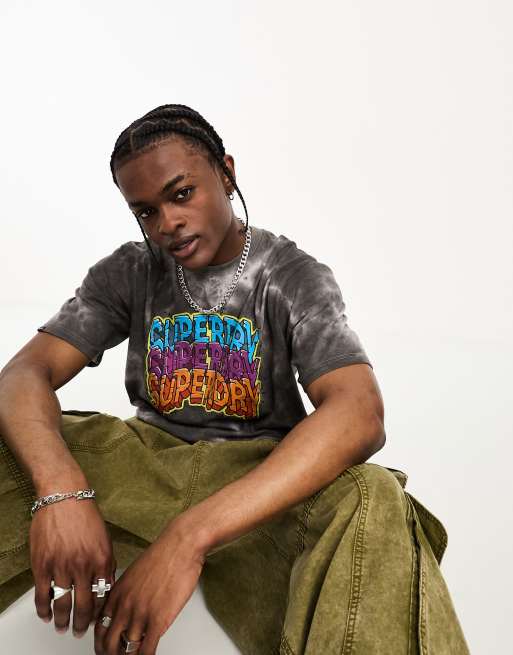 Camiseta gris con estampado tie dye de estilo vintage de Superdry