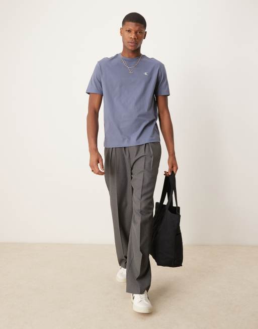 Camiseta gris con estampado trasero del logo de Calvin Klein Jeans, 2 de 4