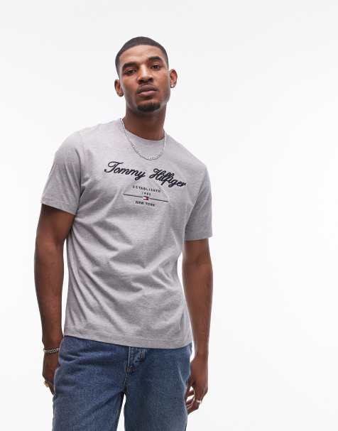 Camiseta gris con logo de texto de Tommy Hilfiger - view 1