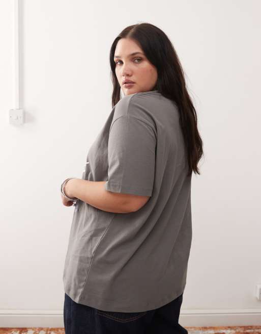 Camiseta gris de corte cuadrado con estampado gráfico de desayuno de Noisy May Curve, 4 de 4