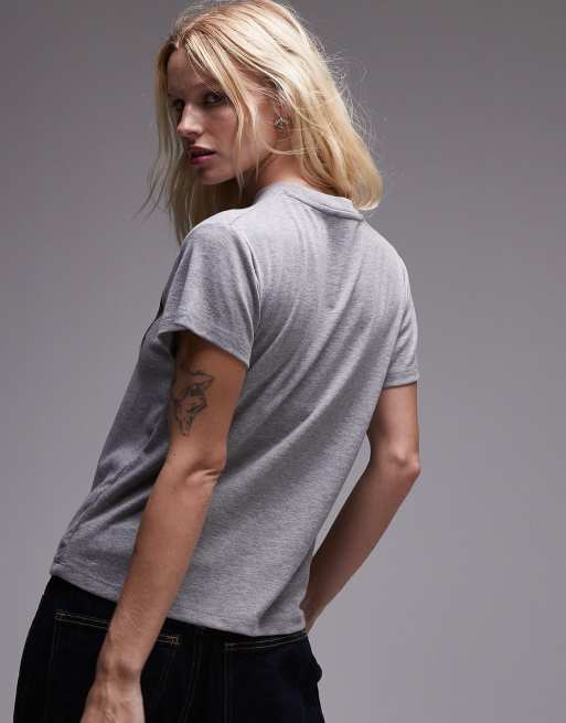 Camiseta gris de corte cuadrado con estampado gráfico "Tribeca" de Topshop, 2 de 4