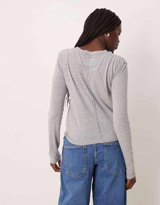 Camiseta gris de manga larga Nova de Free People, 4 de 4