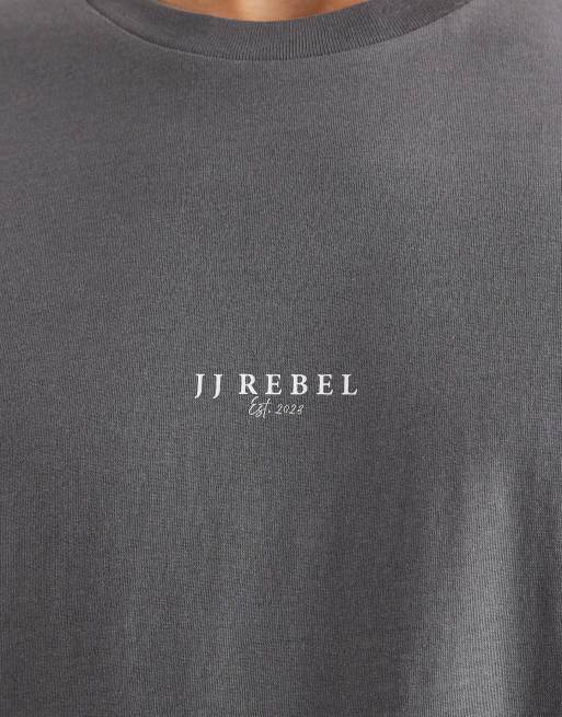 Camiseta gris extragrande con logo en la parte delantera de JJ Rebel, 5 de 5
