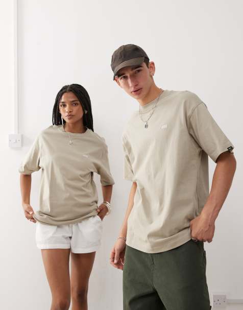 Camiseta gris extragrande con logo en la parte izquierda del pecho exclusiva en ASOS de Vans - view 1