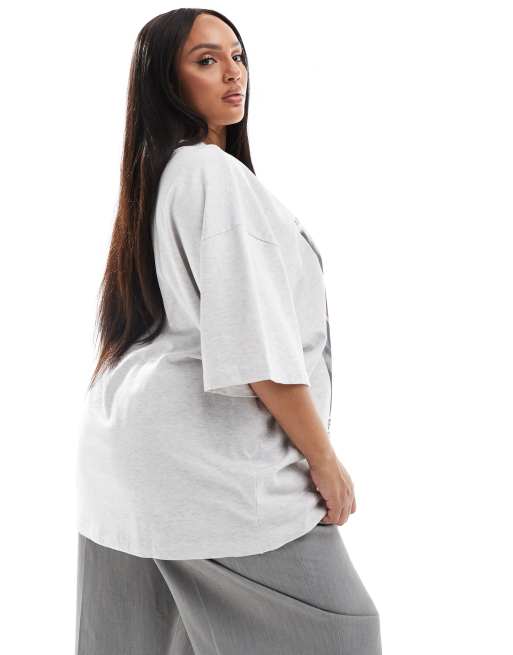 Camiseta gris hielo jaspeado extragrande con estampado gráfico de flor de ASOS DESIGN Curve, 3 de 4