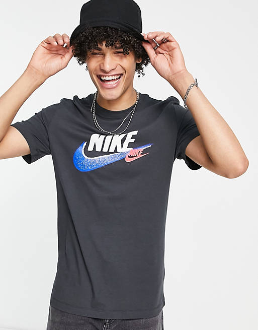 Hombre Tops | Camiseta gris humo con logo grande de Nike - AJ41957