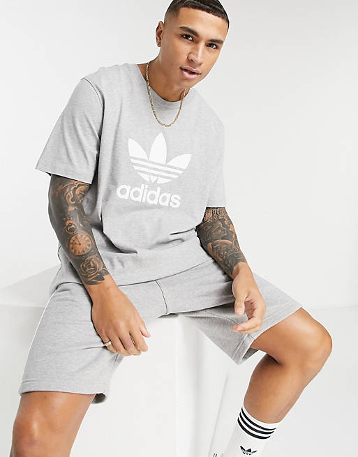 Camiseta gris jaspeada con logo grande adicolor de adidas Originals