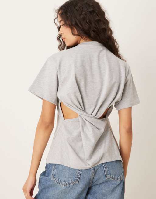 Camiseta gris jaspeado con detalle anudado trasero de Scalpers