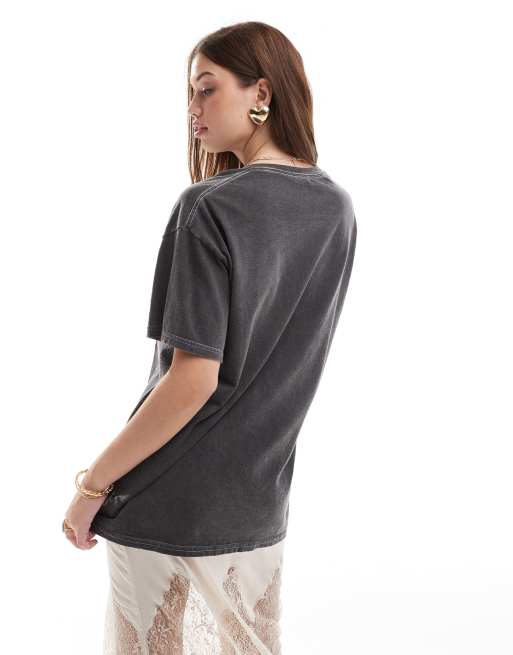 Camiseta gris lavado extragrande con estampado "Wild and Free" de Miss Selfridge, 4 de 4