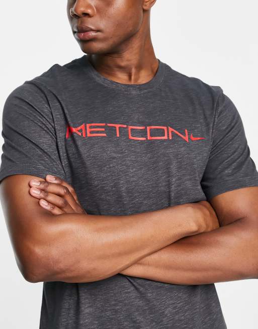 Peligro derrochador capa Camiseta gris oscura con estampado gráfico Metcon Dri-FIT de Nike Training  | ASOS