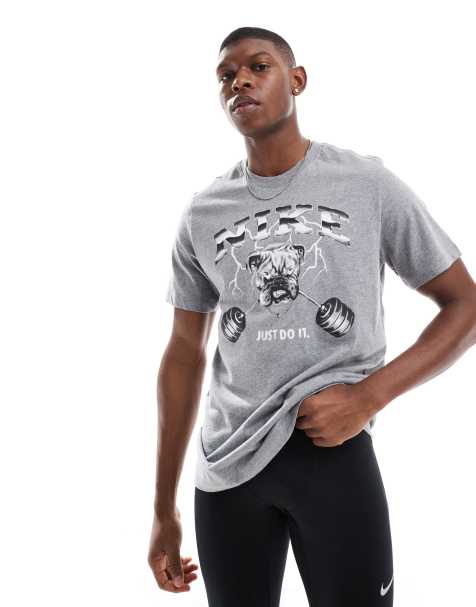 Camiseta gris oscuro con estampado de "bulldog" de Nike Training - view 1