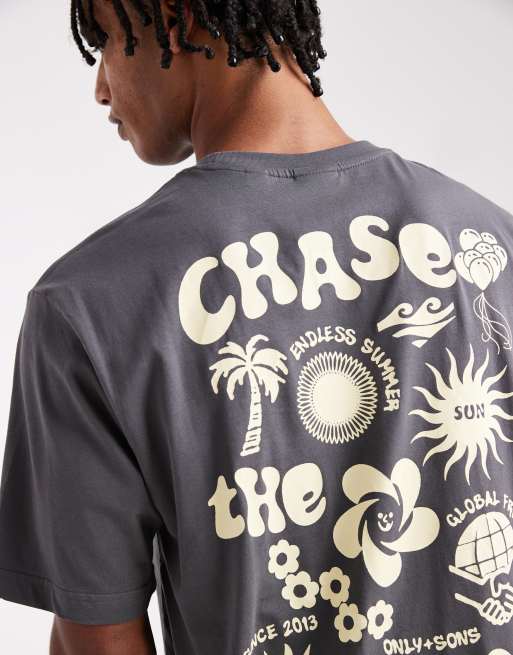 Camiseta gris oscuro holgada con estampado trasero "Chase the Sun" de ONLY & SONS, 5 de 5
