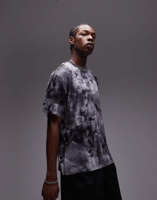 Camiseta gris plisada extragrande con diseño estampado de Topman