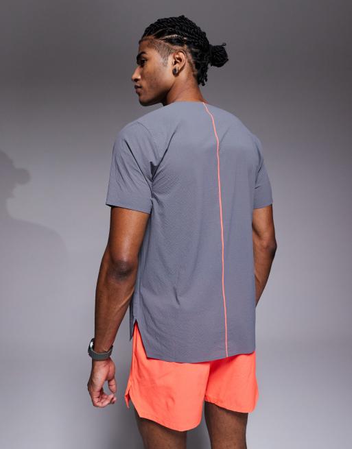 Camiseta gris ultraligera Race Day Ultra Light de New Balance, 3 de 5
