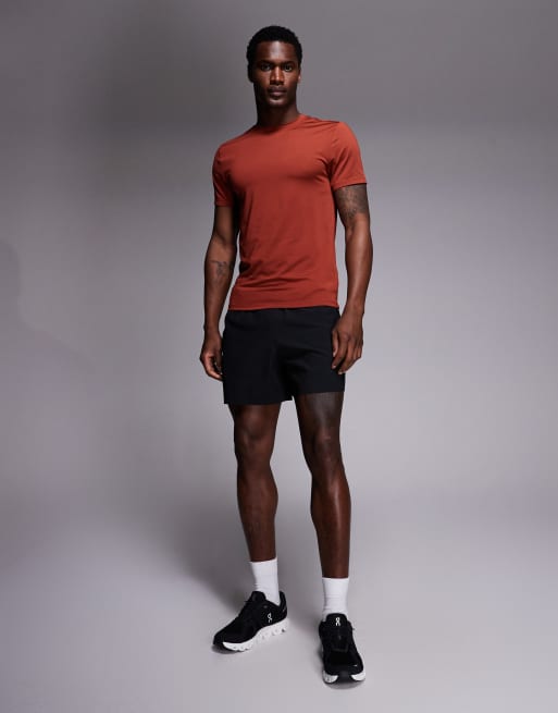 Camiseta interior deportiva color óxido ajustada de tejido de secado rápido Icon de 4505, 2 de 5
