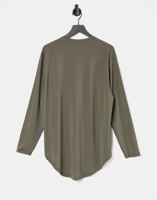 Camiseta larga caqui de manga larga de tejido elegante de ASOS DESIGN, 2 de 4