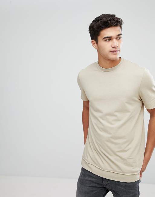 Camiseta larga con bajo a capas y bordes sin rematar en beis de ASOS DESIGN