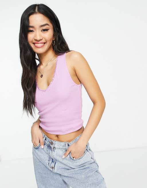 Camiseta lila sin mangas con cuello de pico y ribete de encaje de ASOS DESIGN