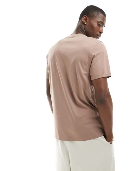 Camiseta basica marron sale