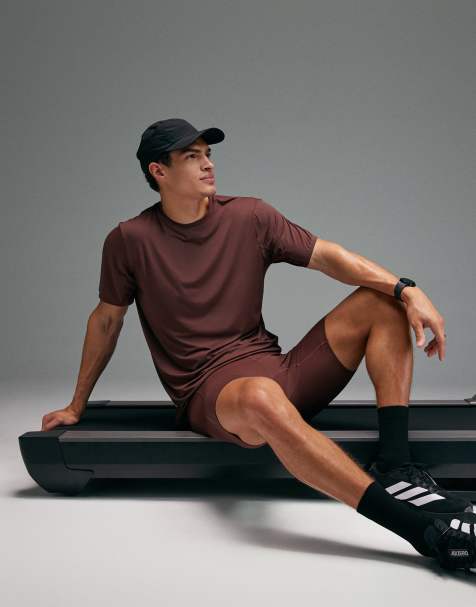 Camiseta marrón caoba intenso para correr de tejido de secado rápido con costuras reforzadas y panel de malla premium de 4505 - view 1