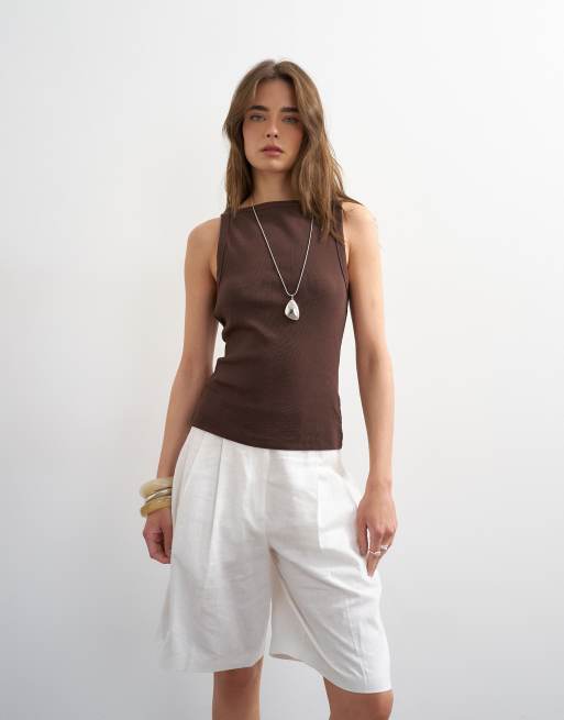 Camiseta marrón chocolate oscuro sin mangas con espalda de nadadora y cuello recto de Topshop, 4 de 4