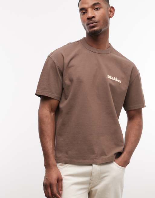Camiseta marrón con estampado en la espalda Slayden exclusiva en ASOS de Dickies, 3 de 5