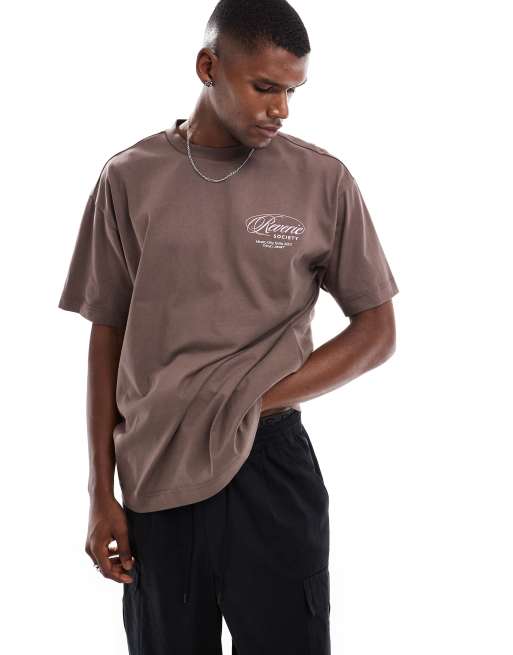 Camiseta marrón de corte cuadrado con estampado gráfico en la espalda de Cotton On, 3 de 4