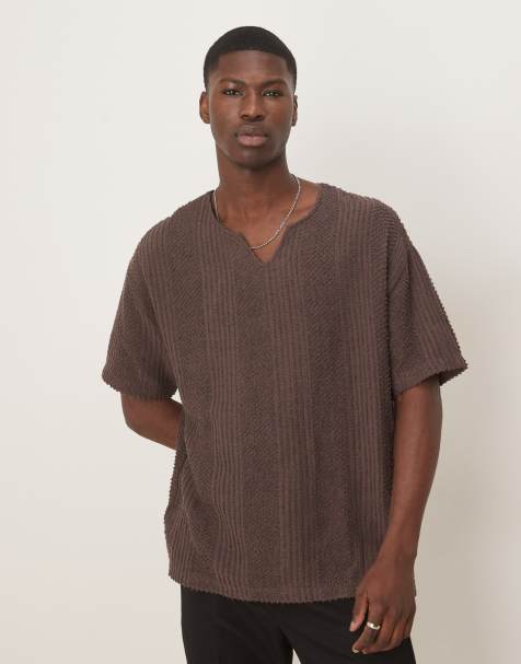 Camiseta marrón extragrande con cuello de pico de tejido texturizado de ASOS DESIGN - view 1