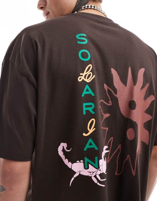 Camiseta marrón extragrande con estampado en la espalda de ASOS DESIGN