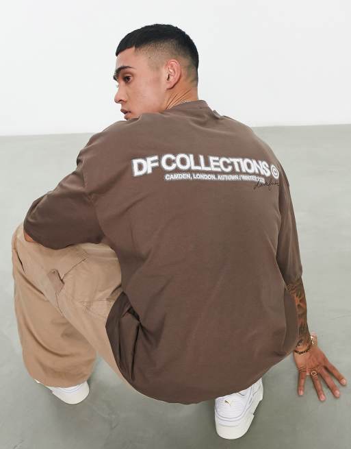 Camiseta marrón extragrande con logo estampado en la espalda de ASOS Dark Future