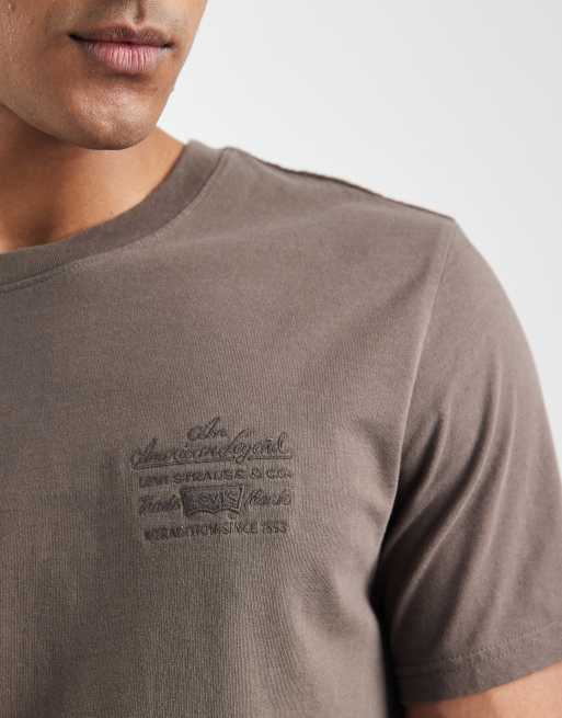 Camiseta marrón holgada con logo bordado en el pecho de Levi's, 5 de 5