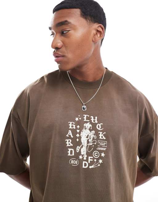 Camiseta marrón lavado extragrande con estampado en el pecho de tejido grueso de 220 g/m2 de ASOS DESIGN