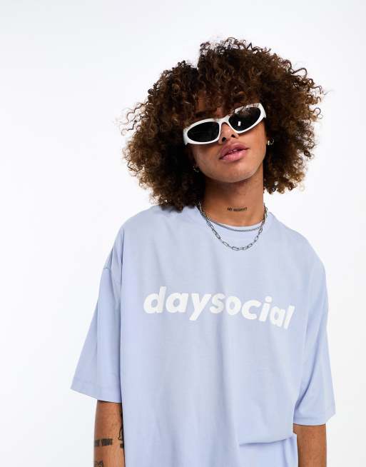 Camiseta morada extragrande con estampado del logo de ASOS Daysocial (parte de un conjunto)