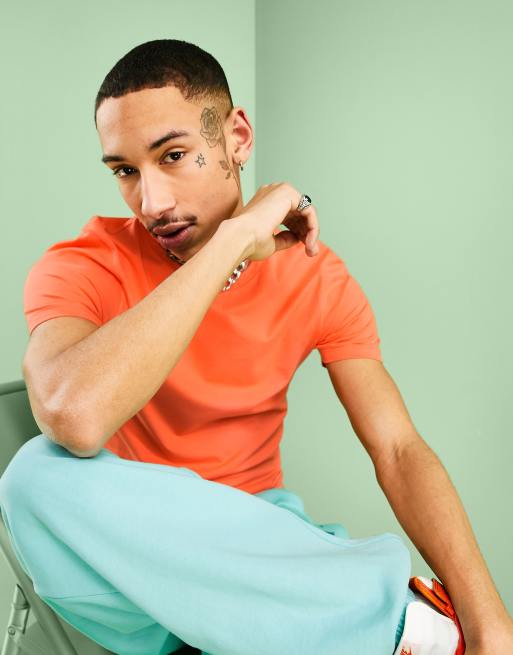 Camiseta naranja luminoso básica ajustada con cuello redondo de ASOS DESIGN